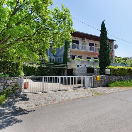 Apartments And Room Luka Klenovica Luaran gambar