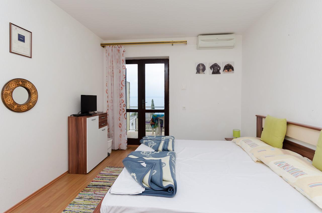 Apartments And Room Luka Klenovica Luaran gambar